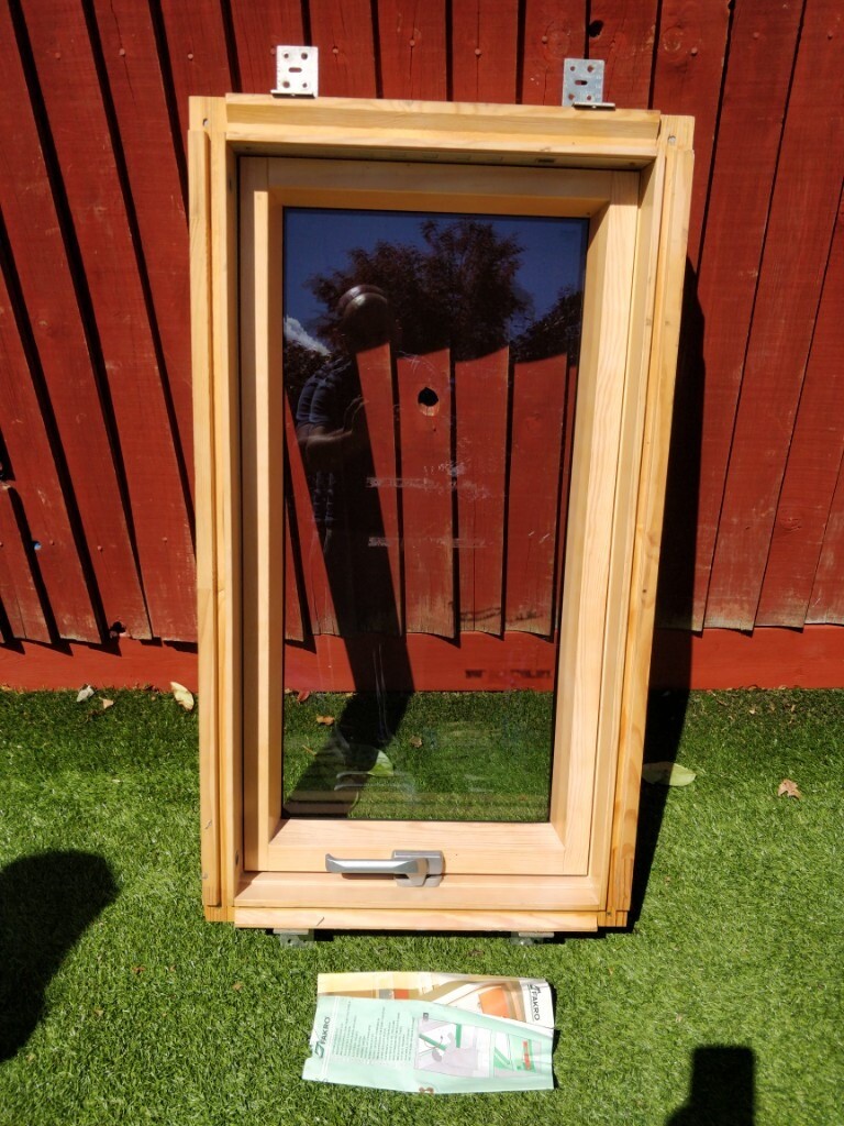 Fakro loft window like velux 55 x 98cm | in Enfield, London | Gumtree