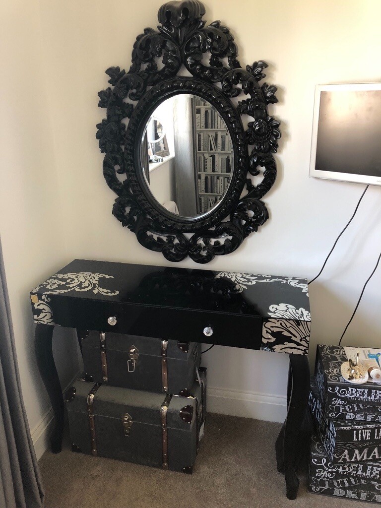Black Mirrored Dressing Table & Mirror Lawrence Llewelyn Bowen in