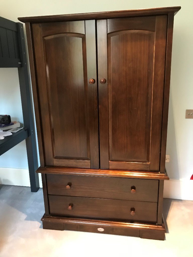 Child S English Oak Boori Wardrobe In The Park Nottinghamshire