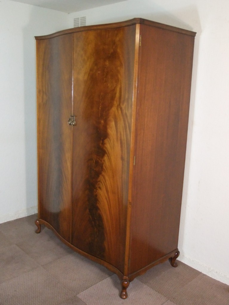 Large Vintage Flame Mahogany Serpentine Front Scottish Wardrobe