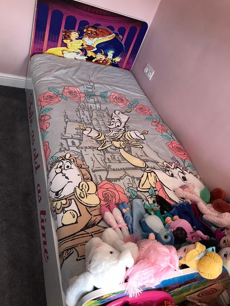 Beauty and the beast themed single bed in Stevenage, Hertfordshire