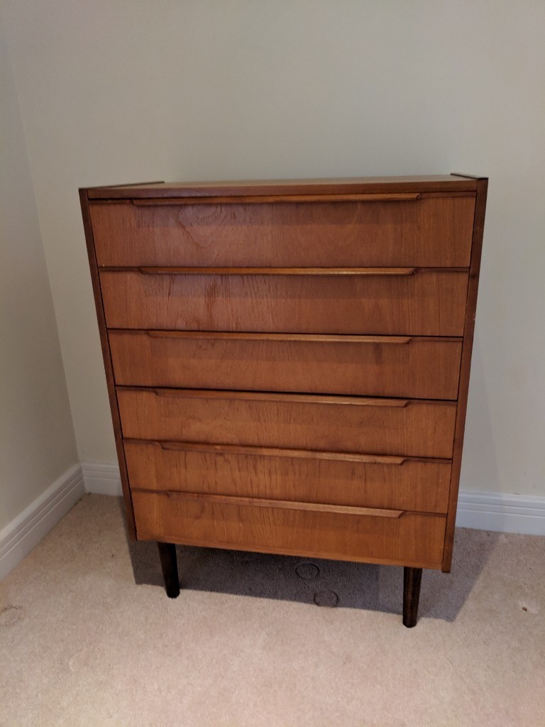 Chest Of Drawers In Teak Veneer Very Good Condition One Owner