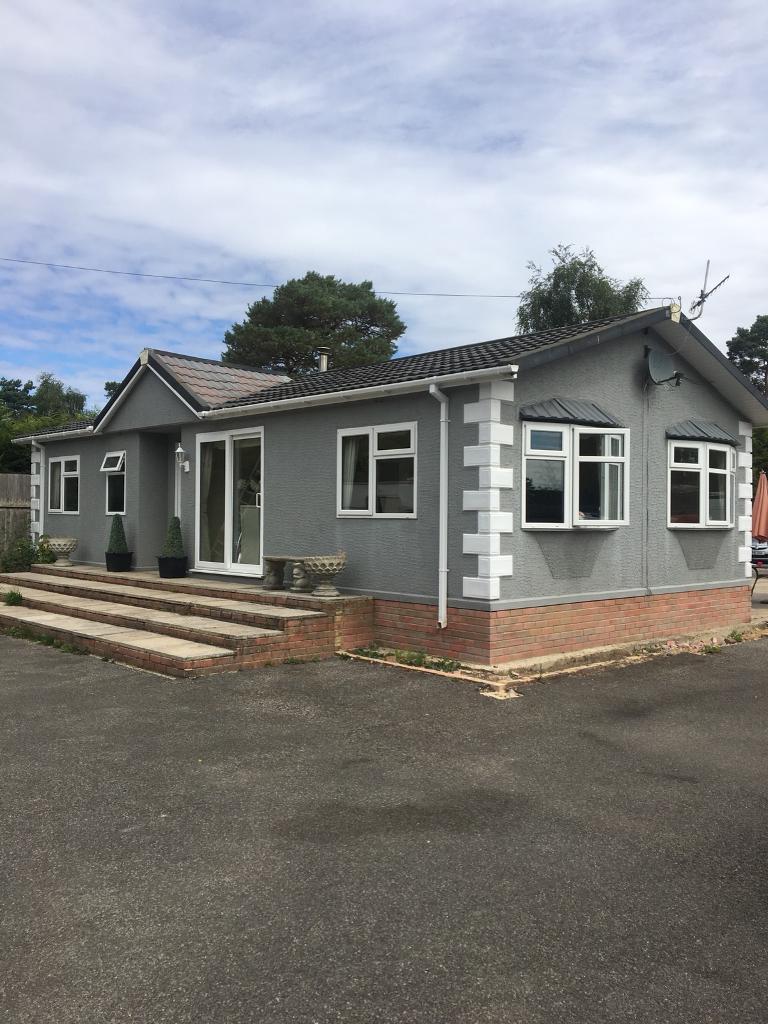 Stately Albion twin unit park home in Ringwood, Hampshire Gumtree