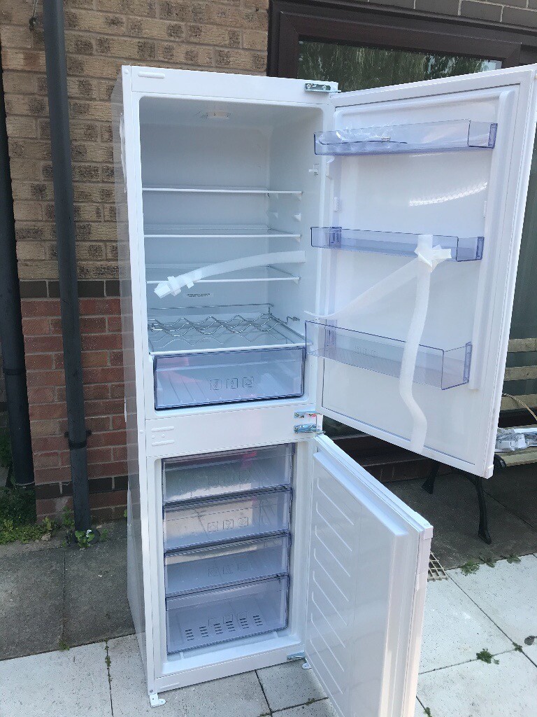 BEKO BCSD150 Integrated 50/50 Fridge Freezer in Bulwell
