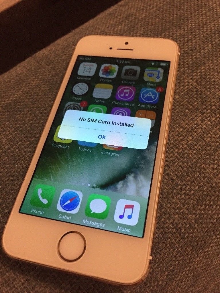 iPhone 5S, 16GB, rose gold in Woking, Surrey Gumtree