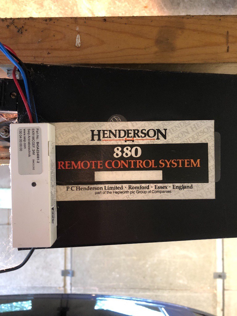 HENDERSON ELECTRIC GARAGE DOOR in Lanark, South Lanarkshire Gumtree