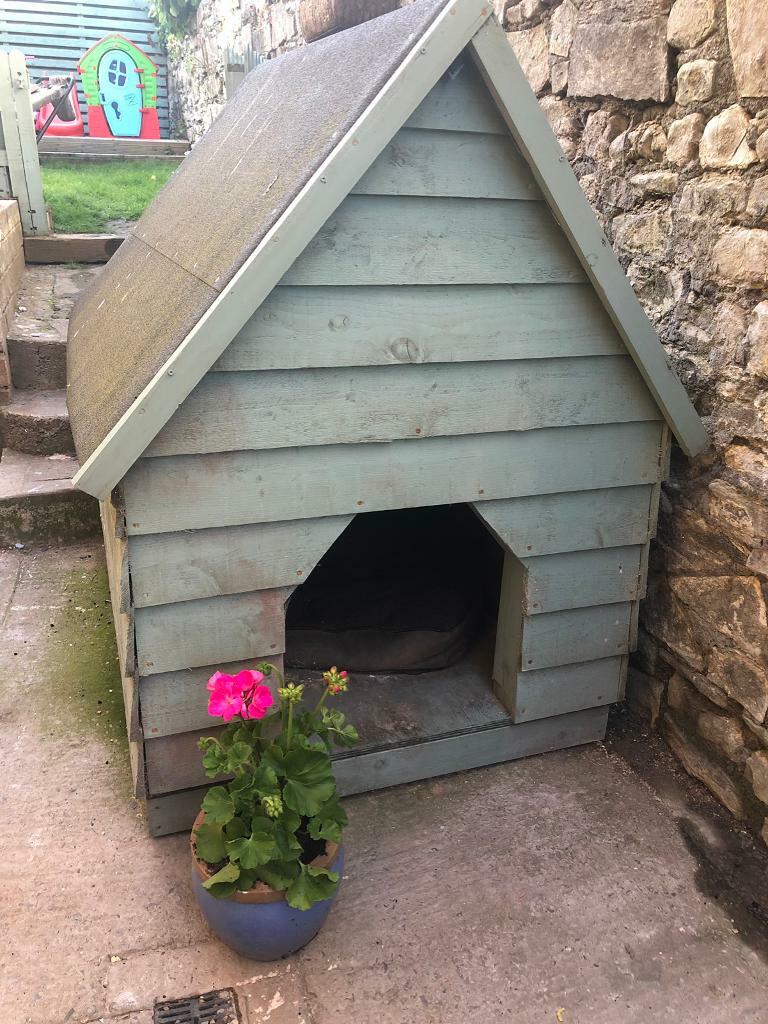 Used dog kennel in Barry, Vale of Gumtree