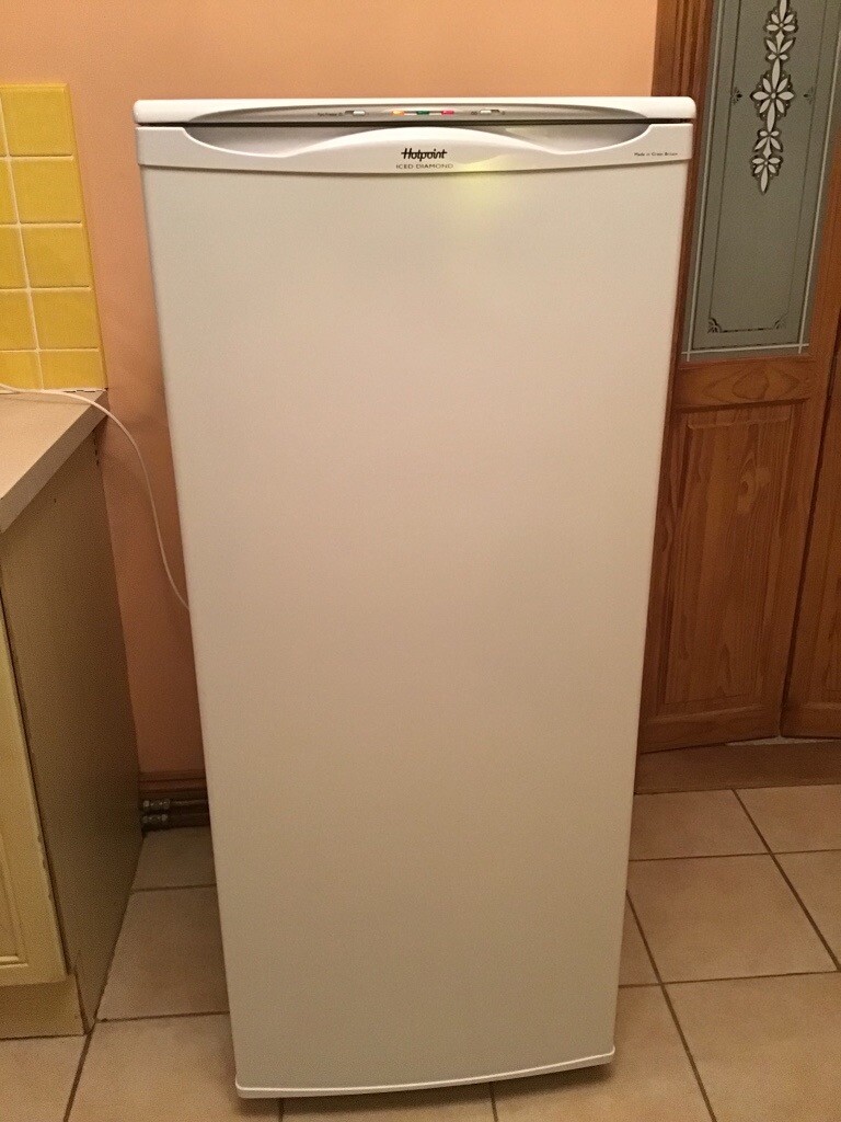 Hotpoint Iced Diamond Mid Size Tall 134cm Freezer in Havant