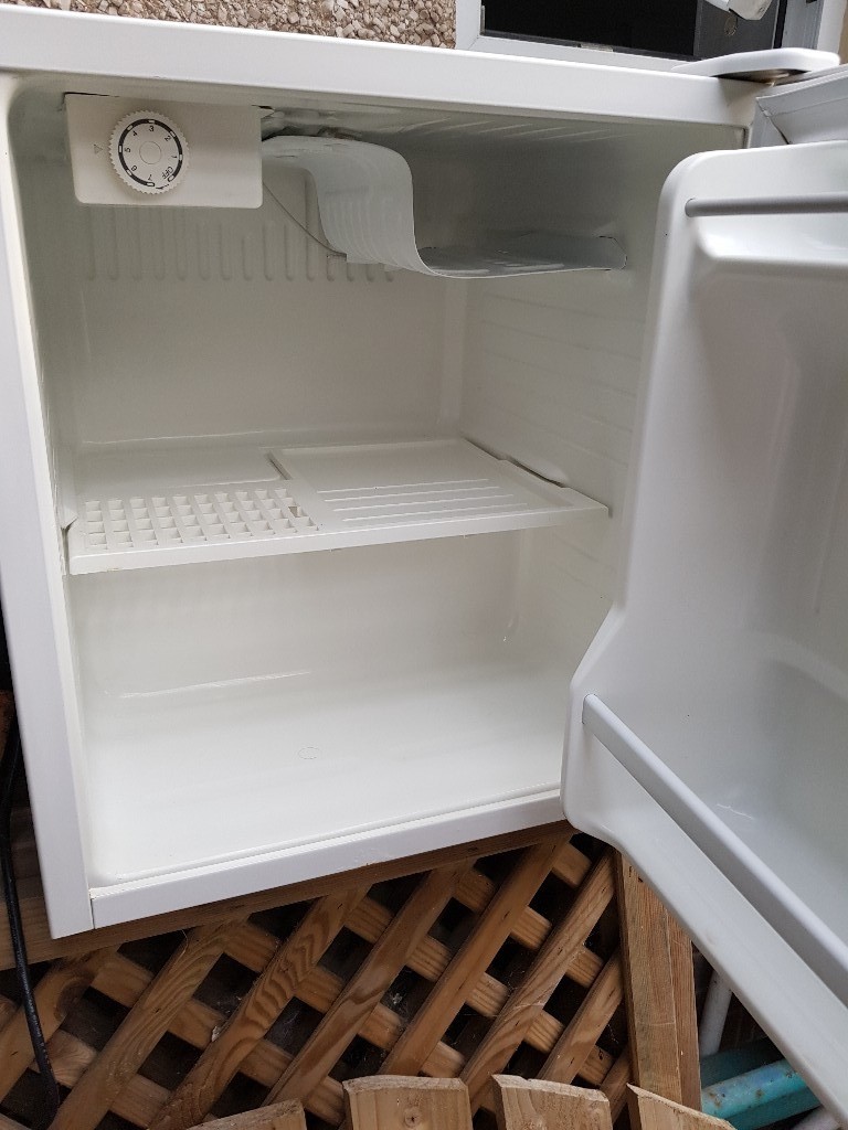 Tabletop fridge, full working order, slight scratches on door and top
