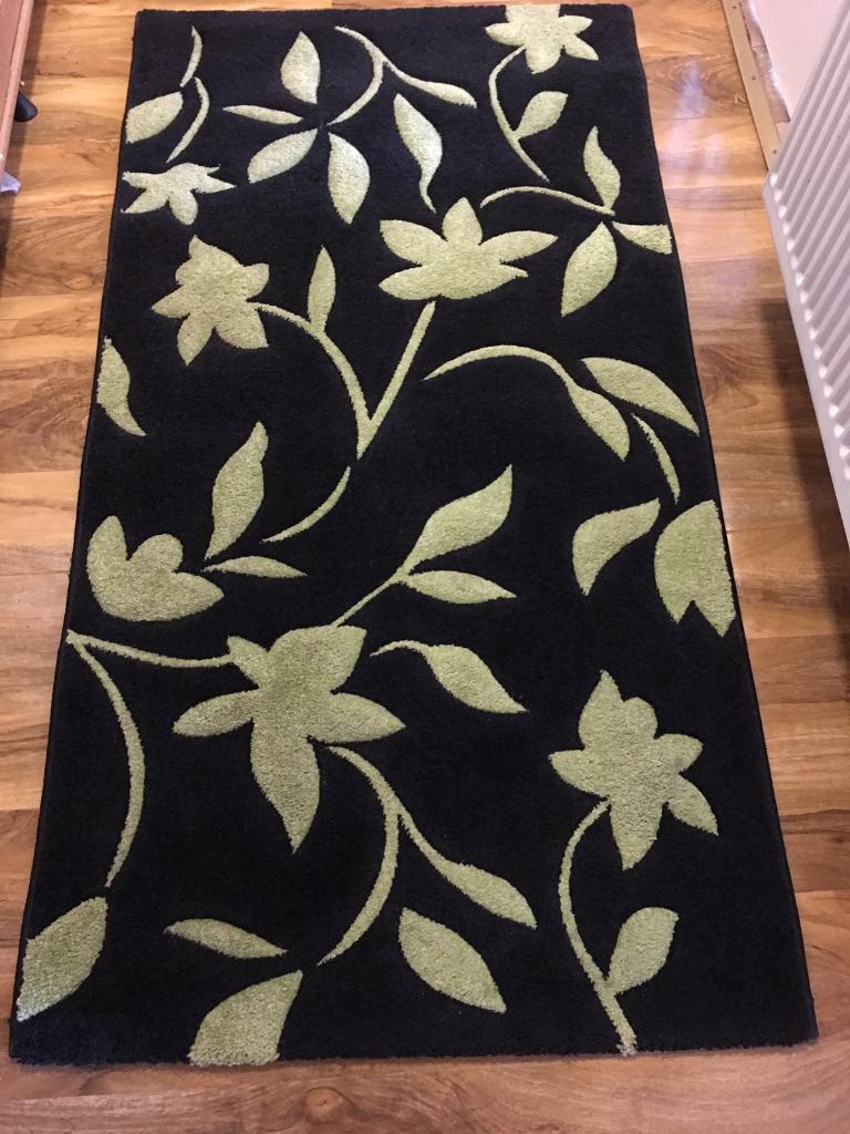 Black and green rug in Southside, Glasgow Gumtree