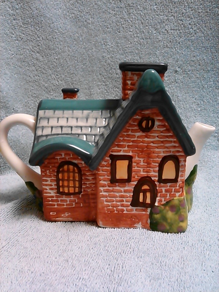 Thomas Kinkade Painter of Light Cottage Tea Pot Brick Removeable Chimney 2005