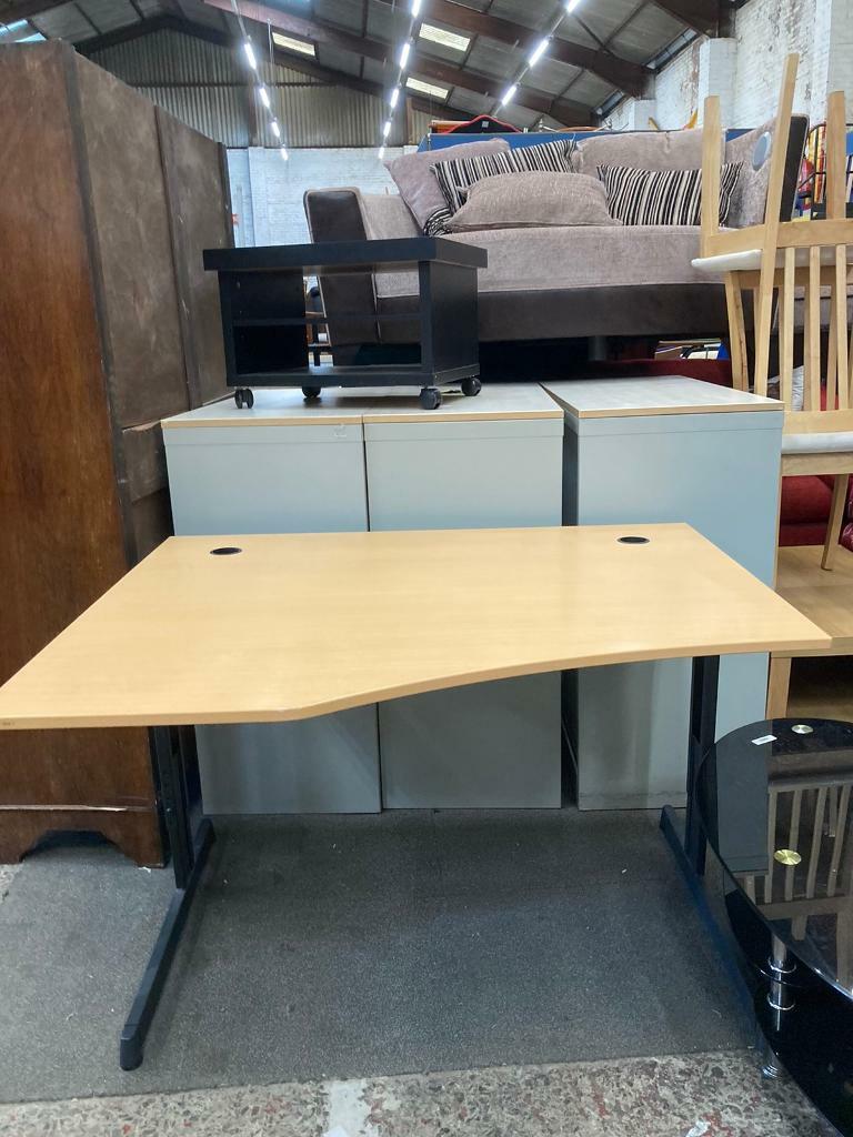 Office desks approx 120 x 100 in Newcastle, Tyne and Wear Gumtree