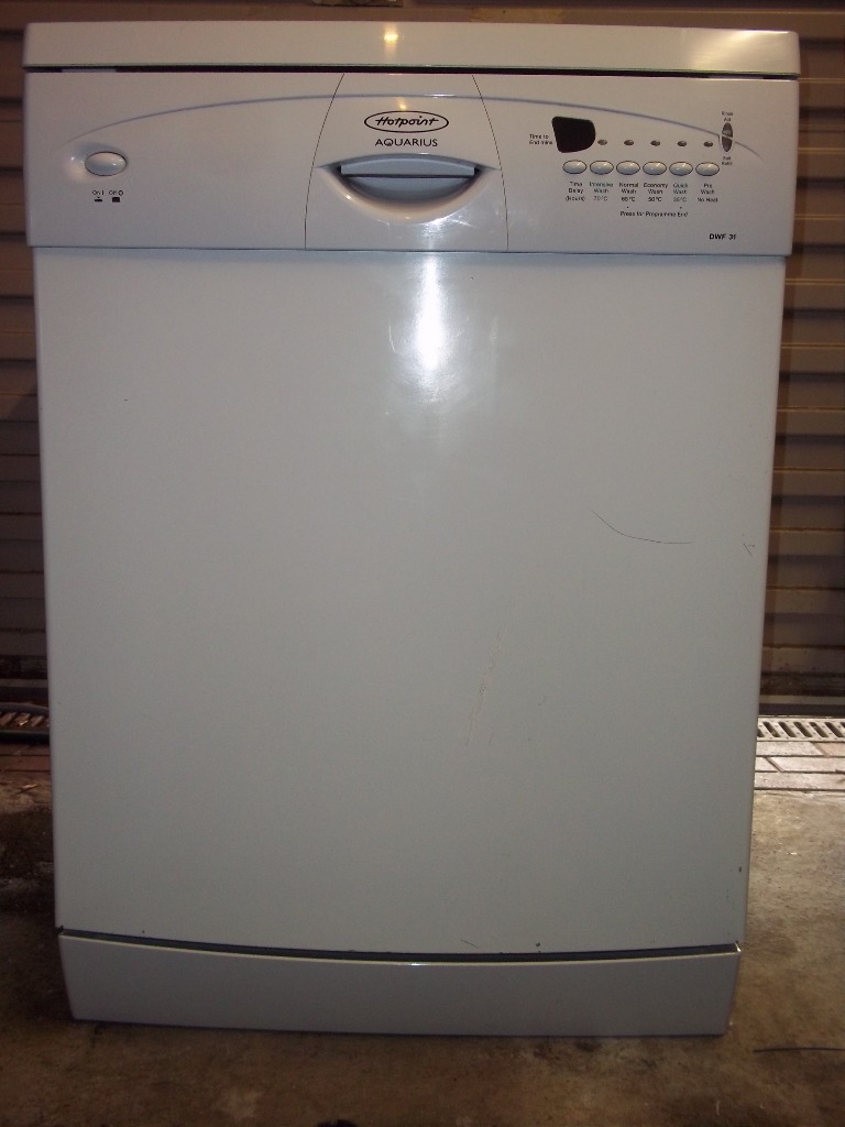 Dishwasher Hotpoint Aquarius DWF31 (Delivery Available) in Thirsk