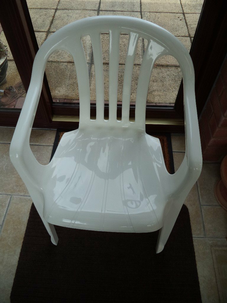 Patio or Garden Chairs 8 white plastic excellent condition in Wootton, Bedfordshire Gumtree