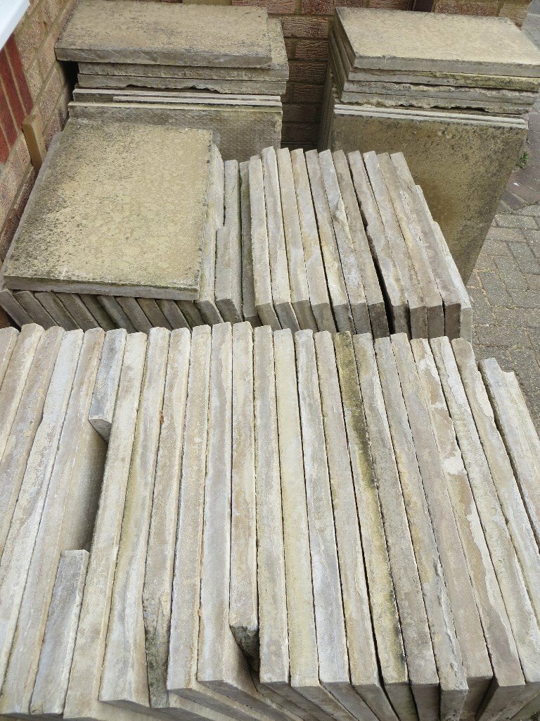 PAVING SLABS 600 x 600 MARSHALLS APPROX 75 WHOLE & 14 CUT BEIGE