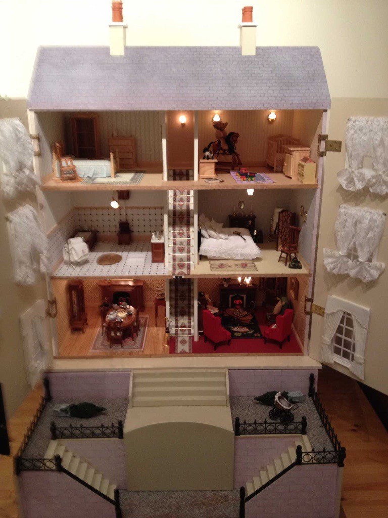 Dolls House Emporium 1/12th scale house with basement in Dereham