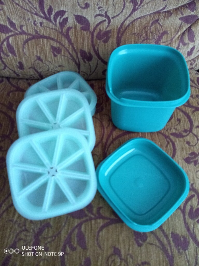 Tupperware Ice Cube Trays and Ice Cube Bucket in Southport
