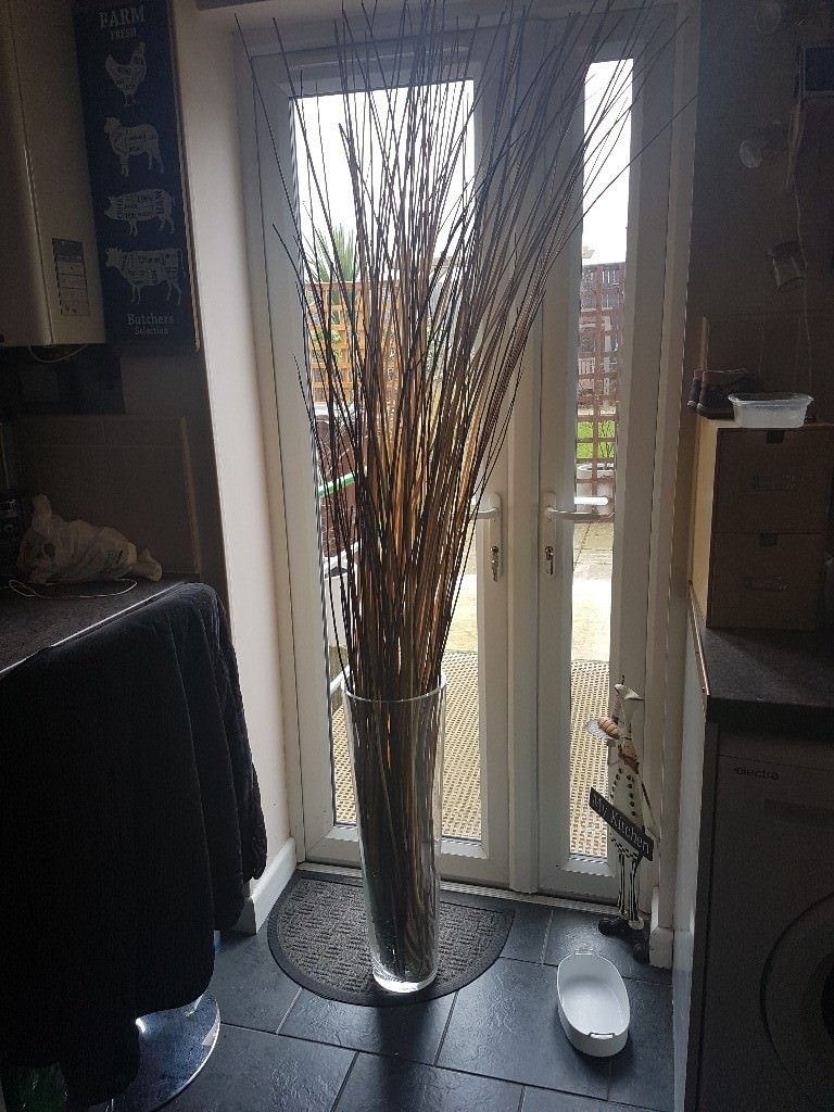 Very large vase with twigs in Aspley, Nottinghamshire Gumtree