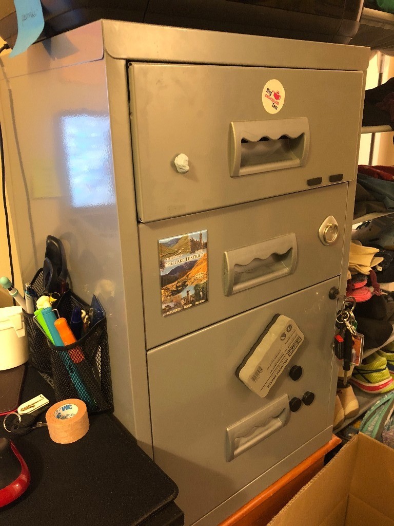 Silver 3 Drawer Pierre Henry Filing Cabinet With Keys In