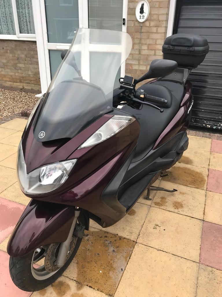 Yamaha YP400 Majesty in Horley, Surrey Gumtree