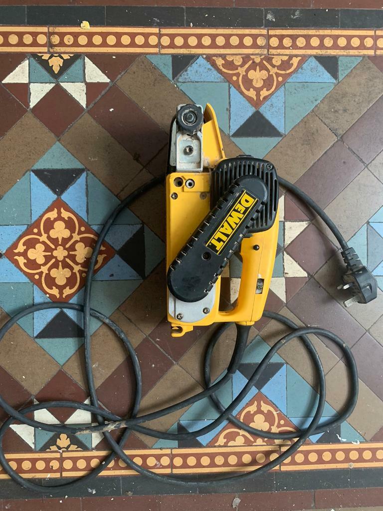 Dewalt dw431 belt sander 650w in Littleover, Derbyshire Gumtree