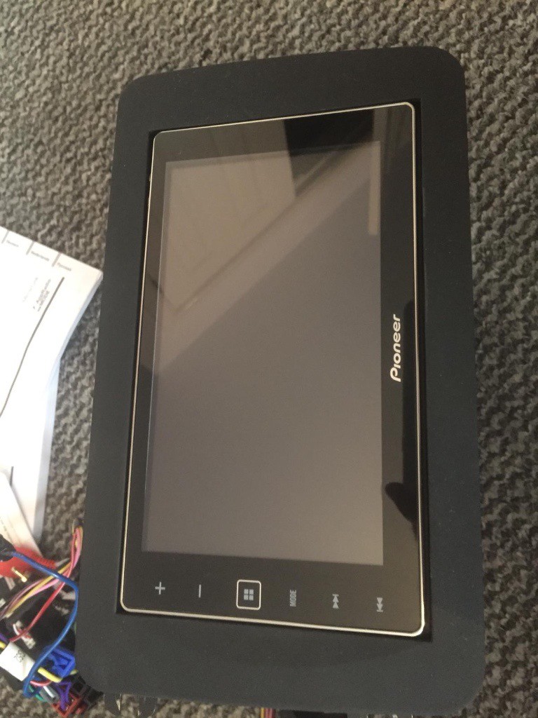 Pioneer SPH-DA-120 Touch Screen Radio