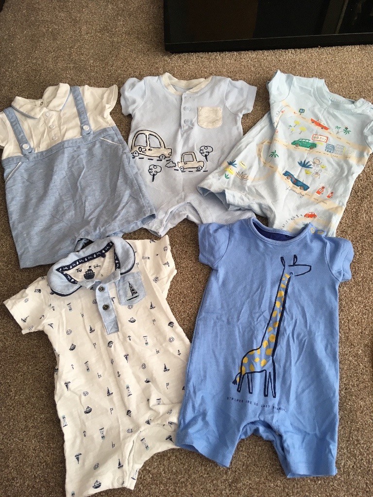 bundle of baby boy summer clothes 03 months all in excellent condition