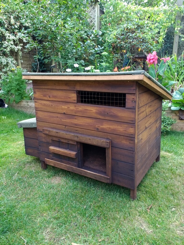 Wooden Chicken Coop - $ 86