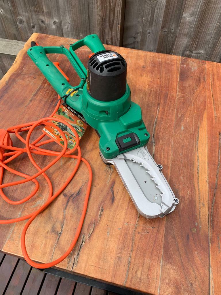 Black and Decker Alligator Chainsaw in Harpenden, Hertfordshire Gumtree