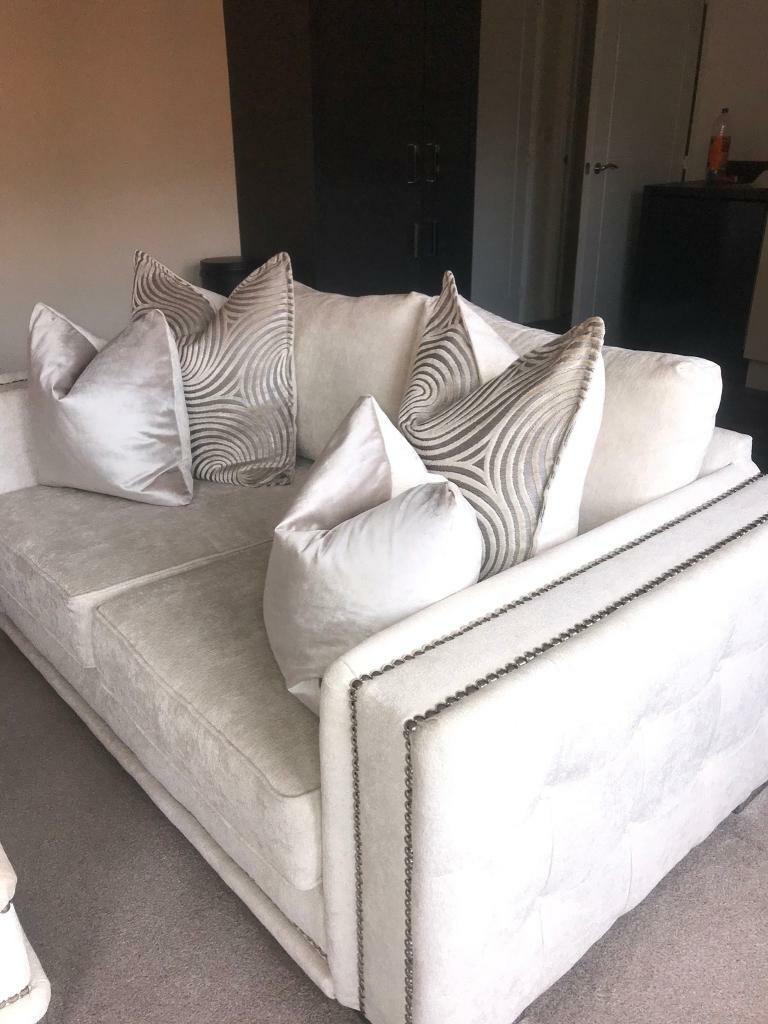 Sofology ivory sofa needs gone ASAP in Gateshead, Tyne and Wear Gumtree