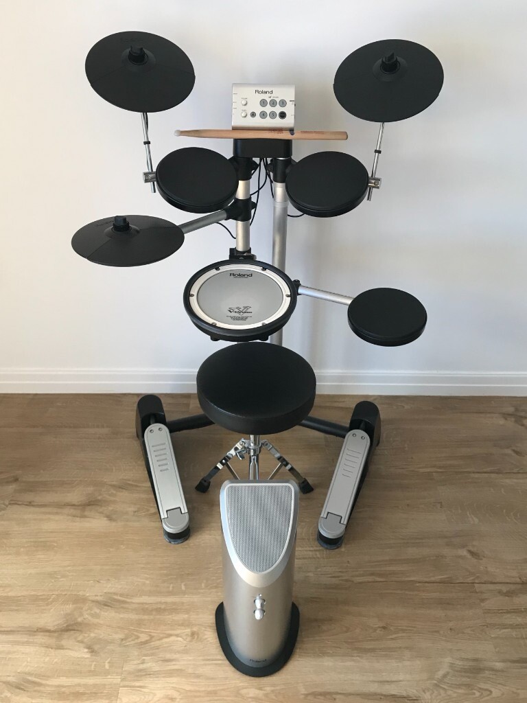Roland HD1 Electronic Drum Kit & Roland PM01 Amp & Drum Stool & Drum