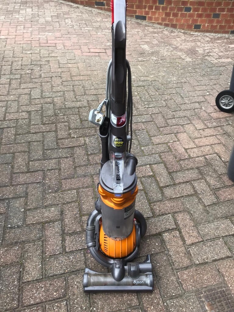 Dyson DC25 vaccum cleaner in Stotfold, Hertfordshire Gumtree