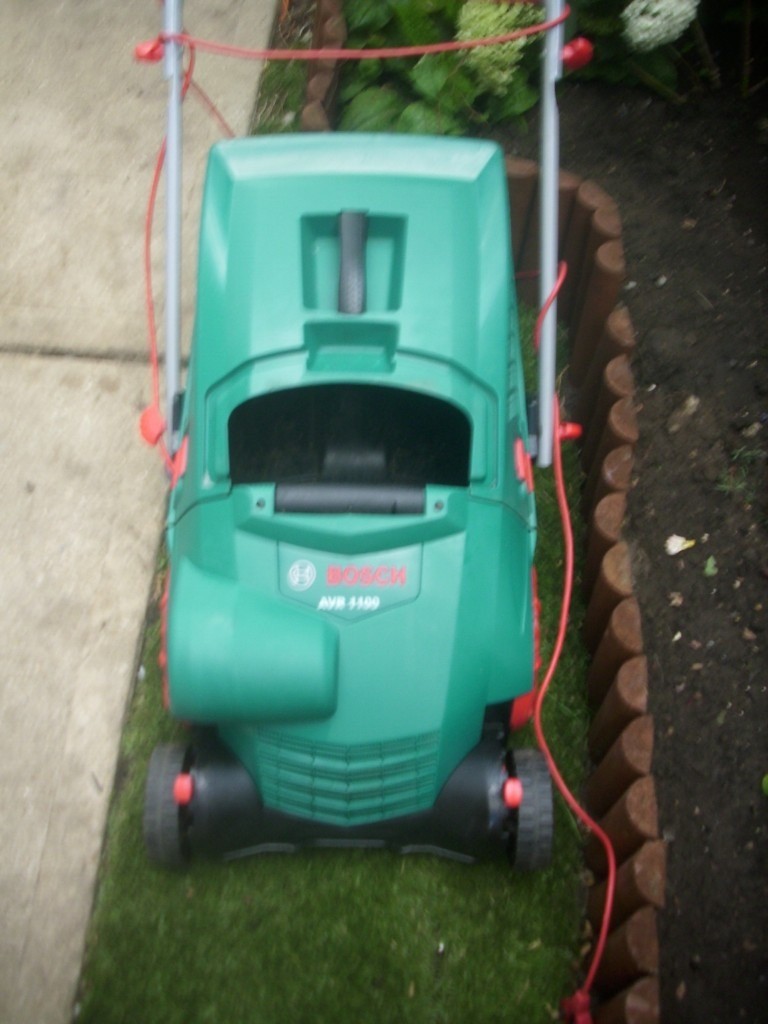 bosch avr 1100 verticutter electric lawn scarifier
