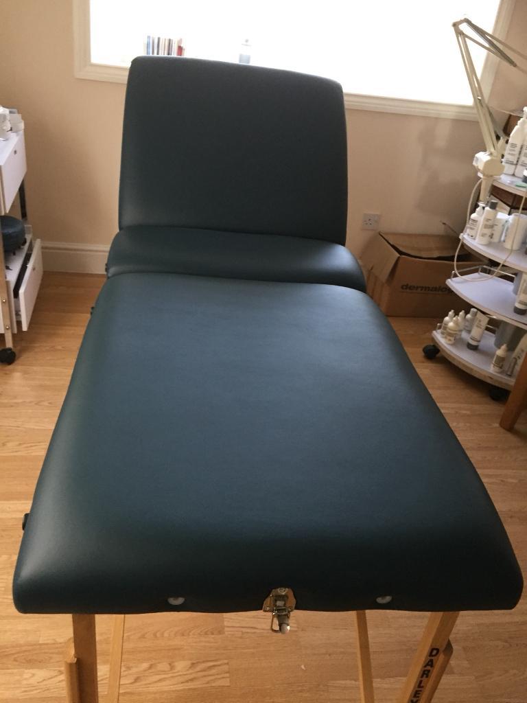 DARLEY Treatment couch 28 inches wide in KingswoodTadworth, Surrey