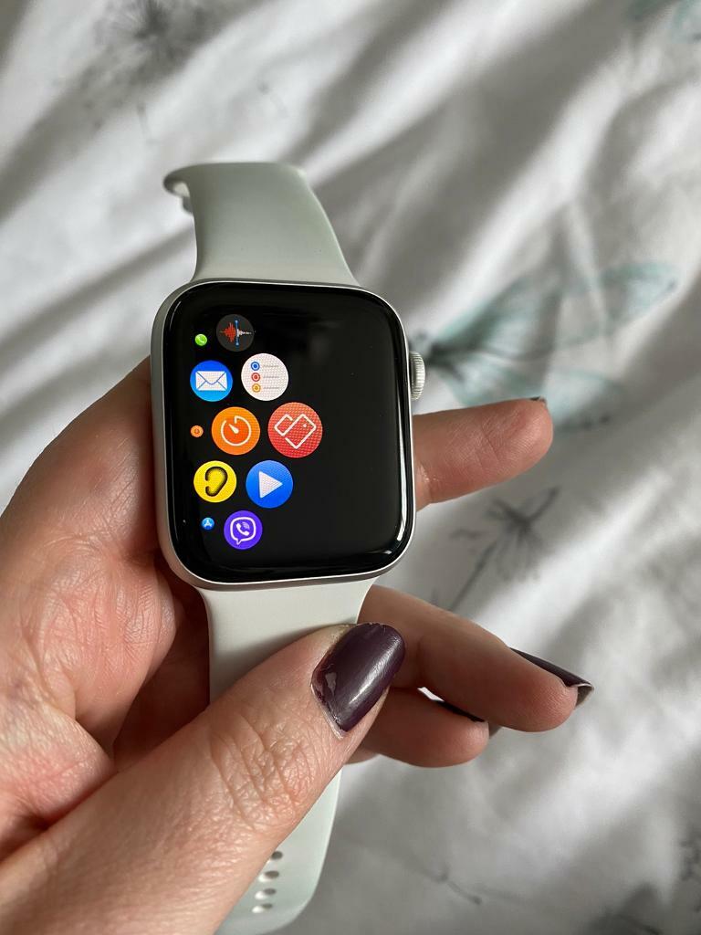 Apple iwatch series 5 excellent condition 44mm | in Newcastle, Tyne and Wear | Gumtree