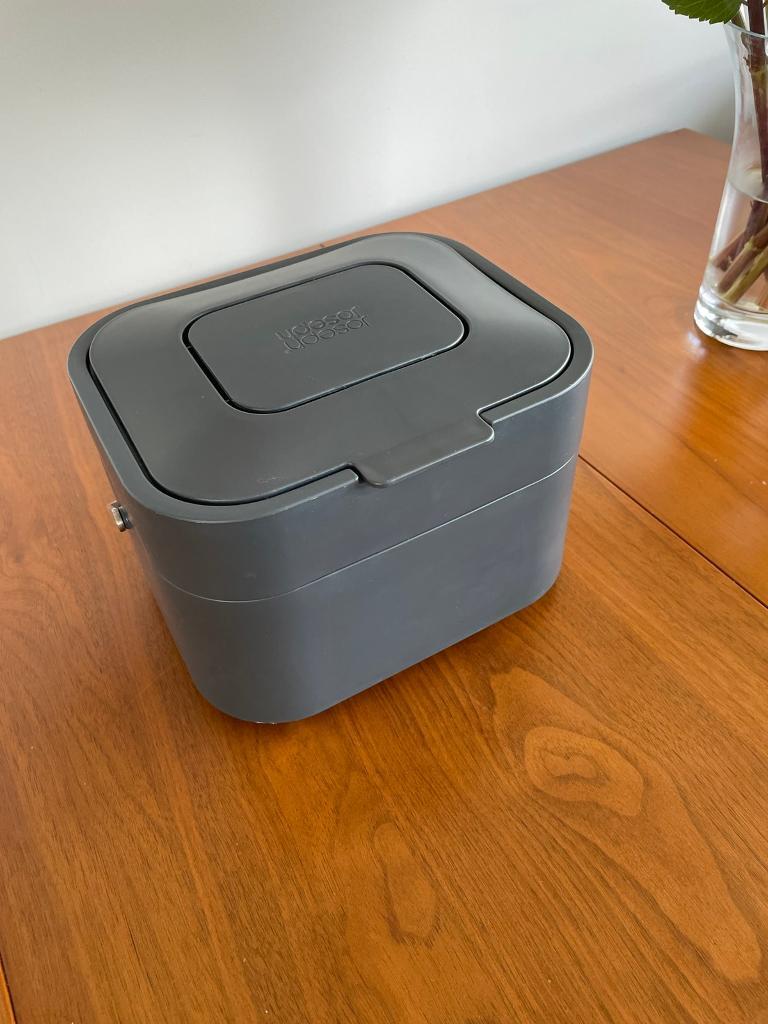 Joseph Joseph compost bin stack food waste bin 4L in Lambeth