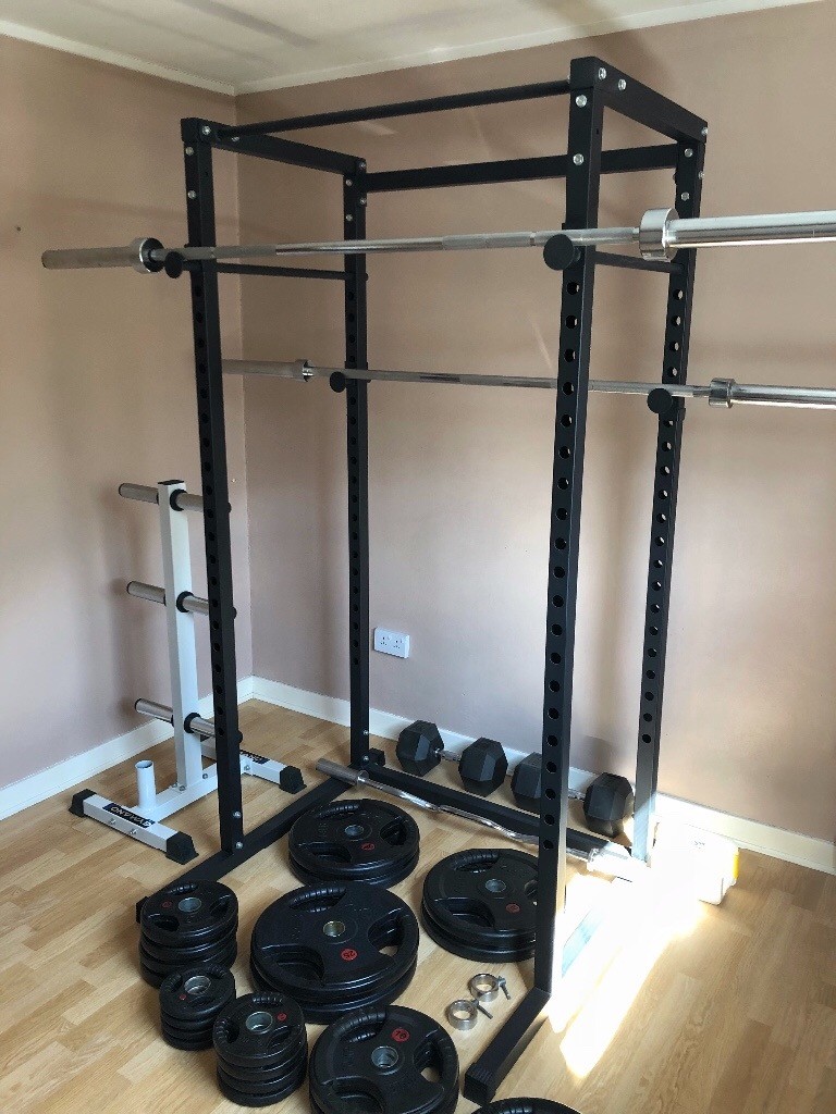 Squat cage / weights rack , bars and weights in Southside, Glasgow