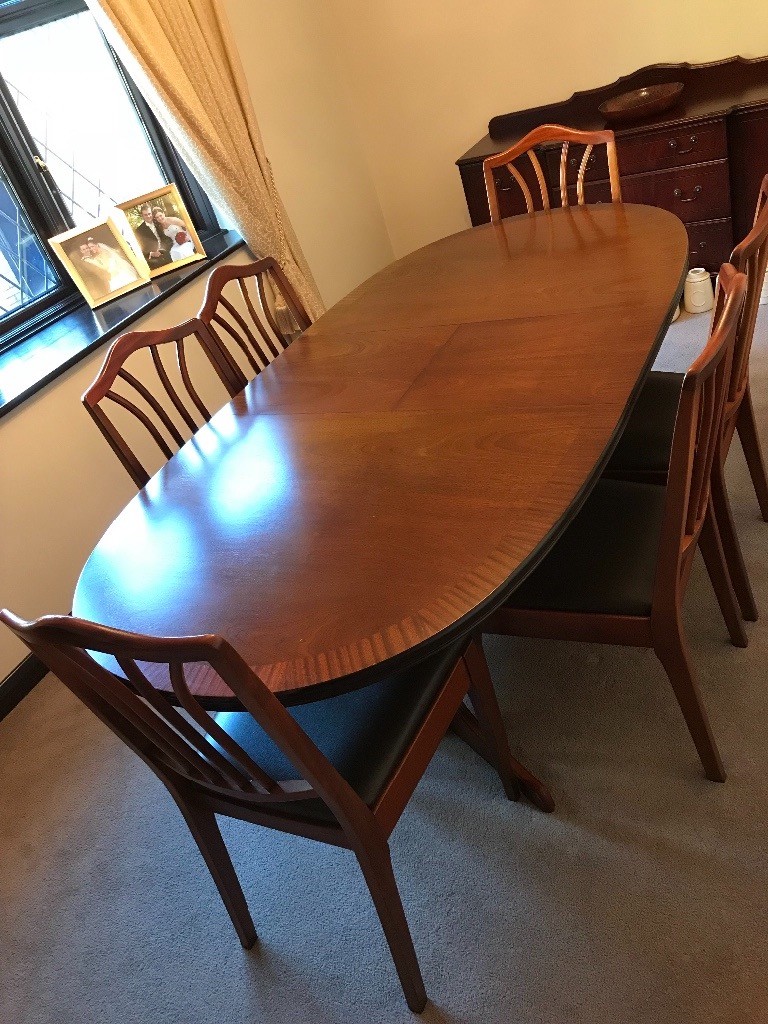 HOUSE CLEARANCE dining room table and 6 chairs in Norwich, Norfolk