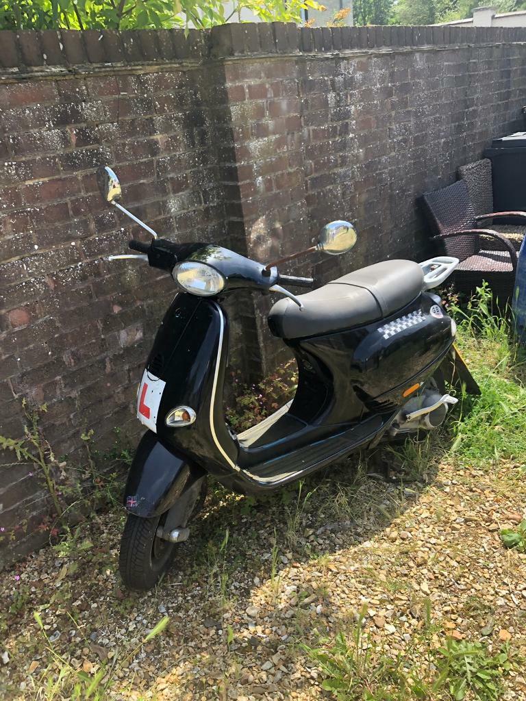Piaggio Vespa ET4 2002 125cc | in Wilton, Wiltshire | Gumtree