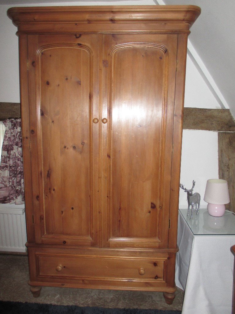 Pine bedroom furniture made by Earsham Hall Pine Beccles in Ipswich, Suffolk Gumtree