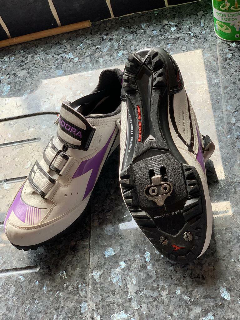 diadora cycling shoes mens