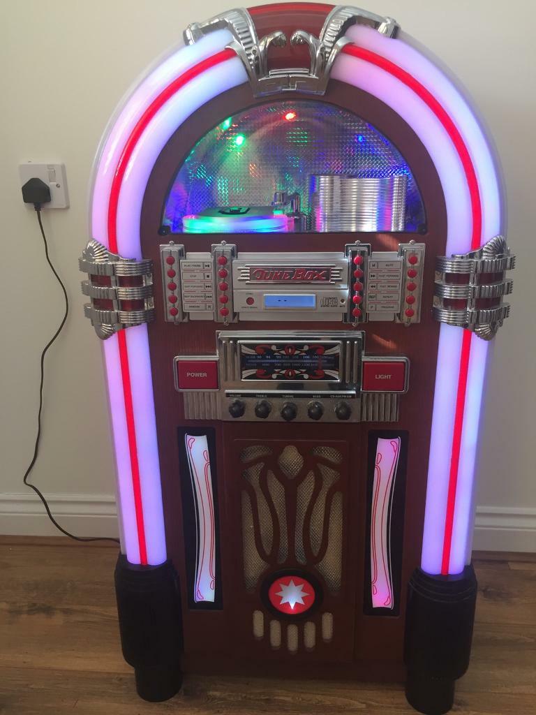 Retro Jukebox CD Player / Radio / Auxillary in Hamble, Hampshire