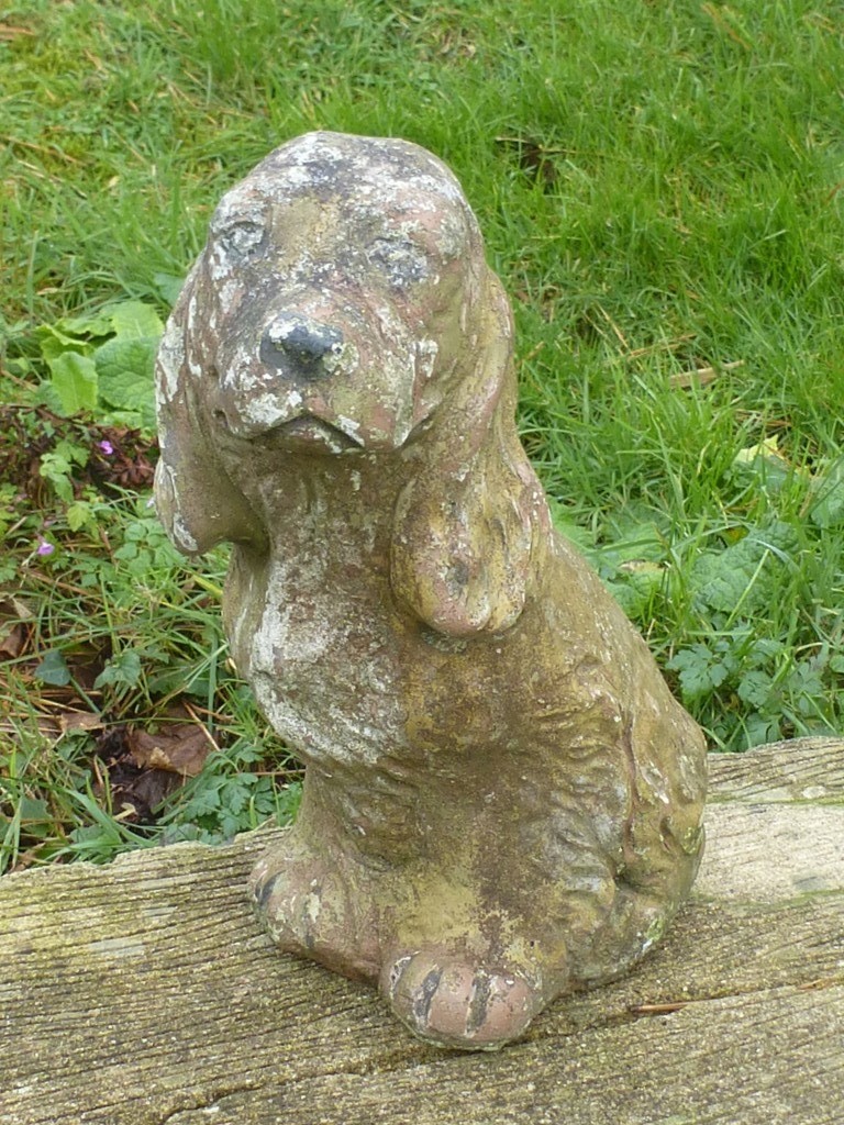 Cute Vintage Cast Stone Sitting Spaniel Dog Garden Statue 32cm Tall