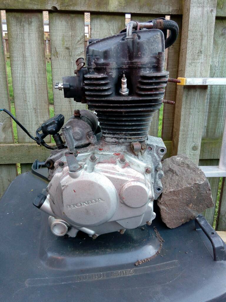Запчасти на honda cg125