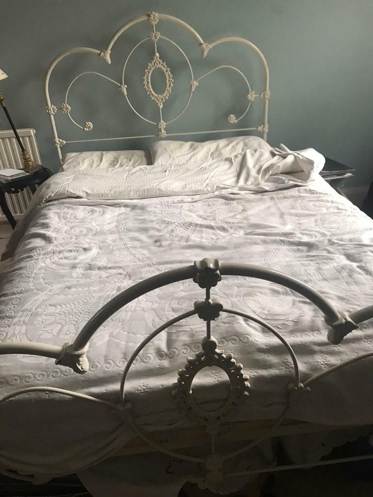 Laura Ashley Somerset Victorian style double metal bed frame 4ft 6 in