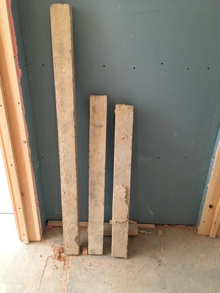 Free Concrete Lintels: 4 x precast concrete lintels | in Swindon