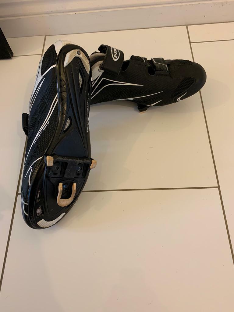 Men’s Northwave cycling shoes size 9.5 in Bathgate, West