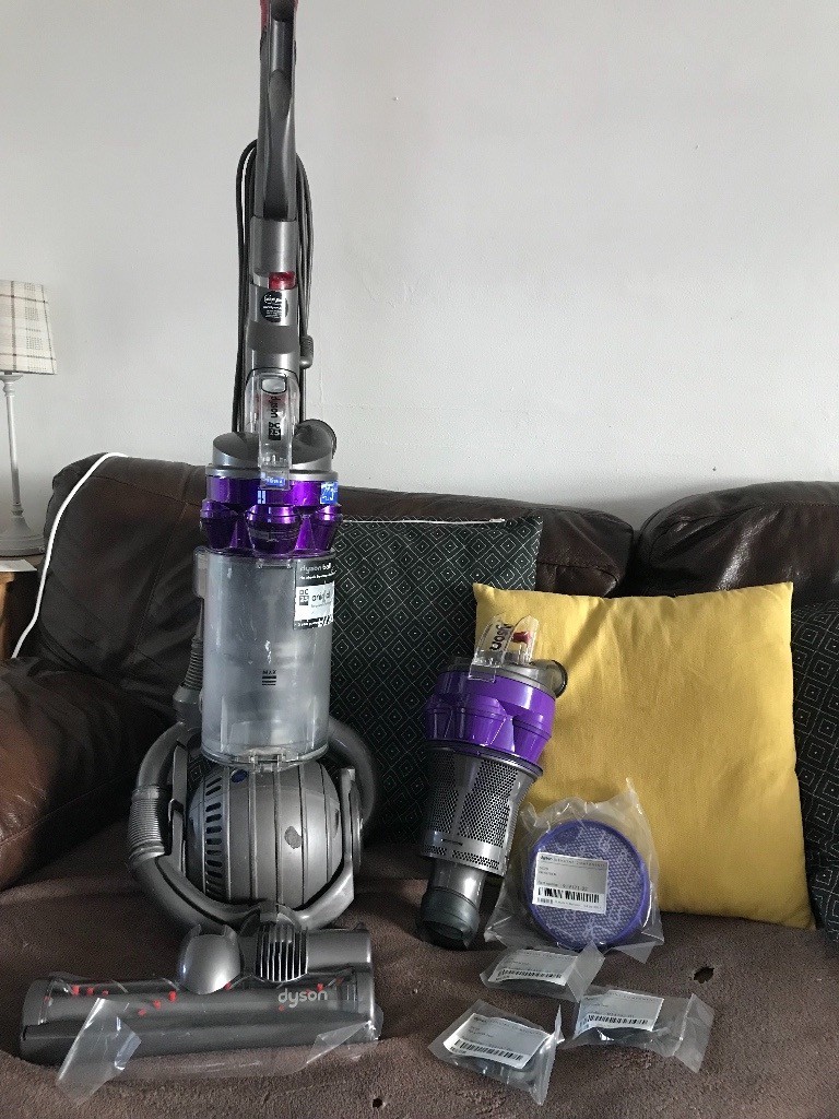 Dyson DC25 Animal GWO incl New spare parts 2 filters