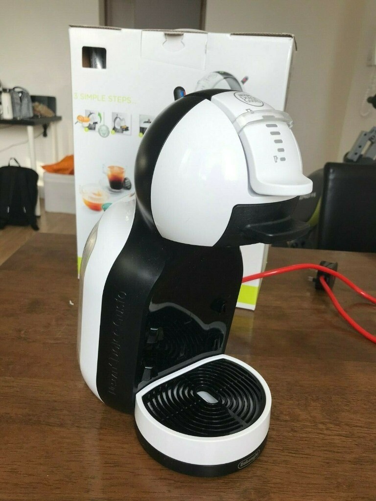 Nescafé Dolce Gusto EDG305.WB Mini Me by De'Longhi 1460 W, White/Black
