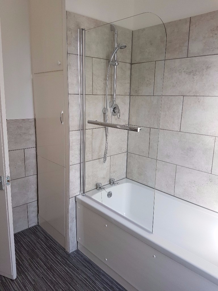 TO LET - DSS WELCOME - Lovely 3 Double Bedroom House in ...